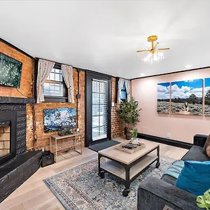 Apartment Charming & Updated Garden Level In Heart Of, Denver