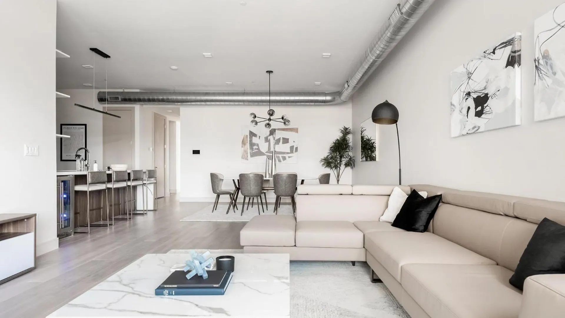 Holiday home Gameday Oasis - Private Balcony - Jefferson Park - Tesoro Villa Denver United States